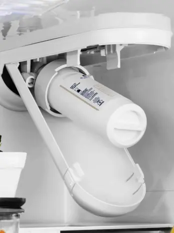 GE XWFE Refrigerator Water Filter / White